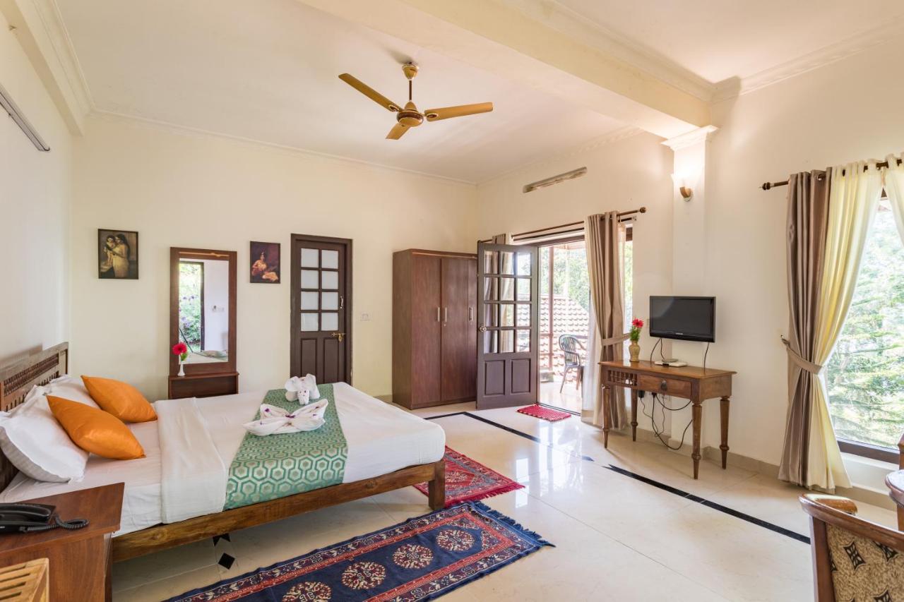 Violet Woods Hotel Munnar Bagian luar foto