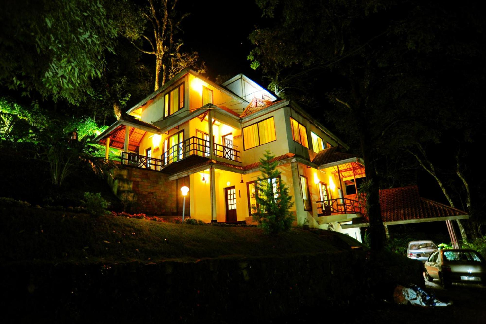 Violet Woods Hotel Munnar Bagian luar foto